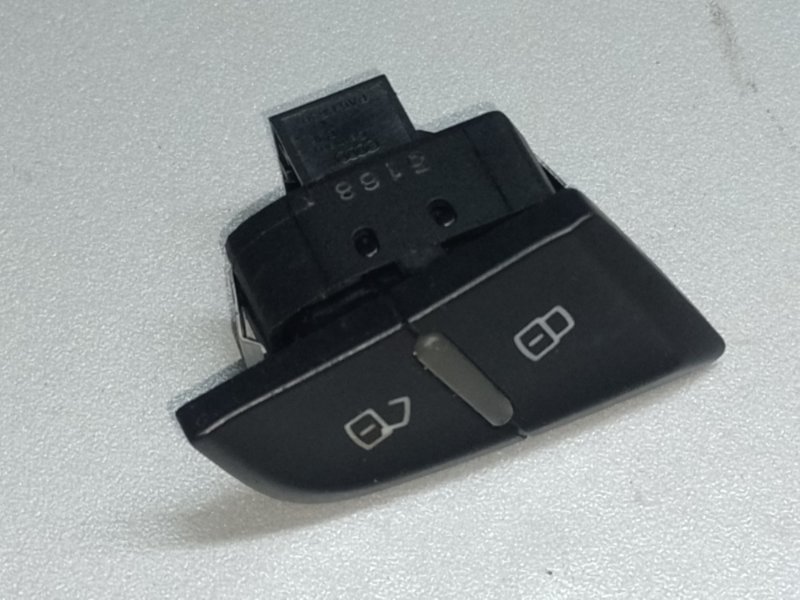 Кнопка центрального замка передняя левая Q5 08-16 2015 8R CPMB 2.0 TFSI