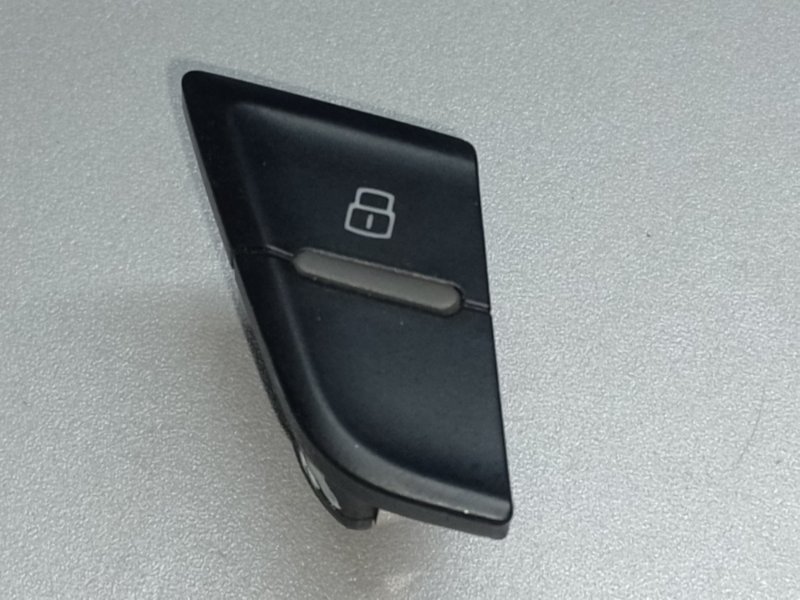 Кнопка центрального замка задняя правая AUDI Q5 08-16 2015 8R CPMB 2.0 TFSI 8R0 962 108 A V10 Б/У