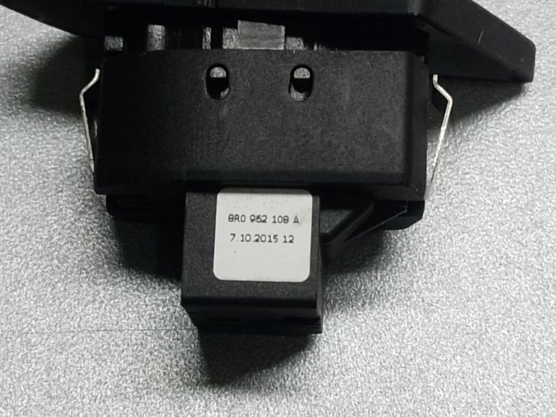 Кнопка центрального замка задняя правая Q5 08-16 2015 8R CPMB 2.0 TFSI