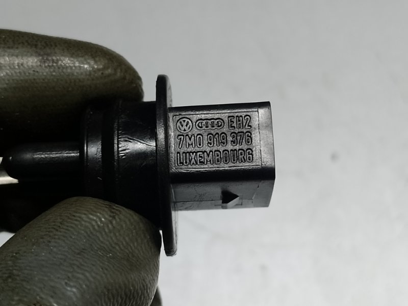 Датчик уровня бачка омывателя AUDI Q5 08-16 8R CPMB 2.0 TFSI