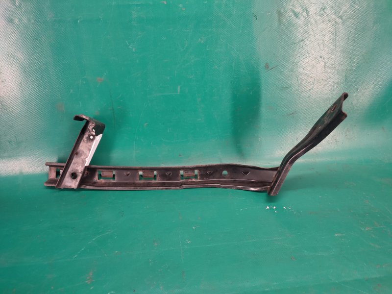 Кронштейн переднего бампера (под фарой) правый ACURA MDX (YD2) 06-13