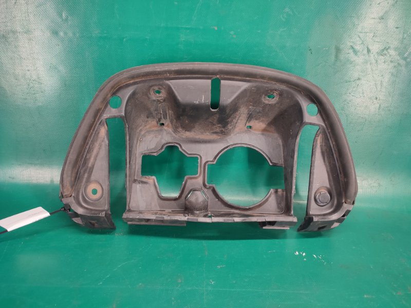 Зарядное гнездо (розетка) NISSAN LEAF 10-17 65730-3NA1D Б/У