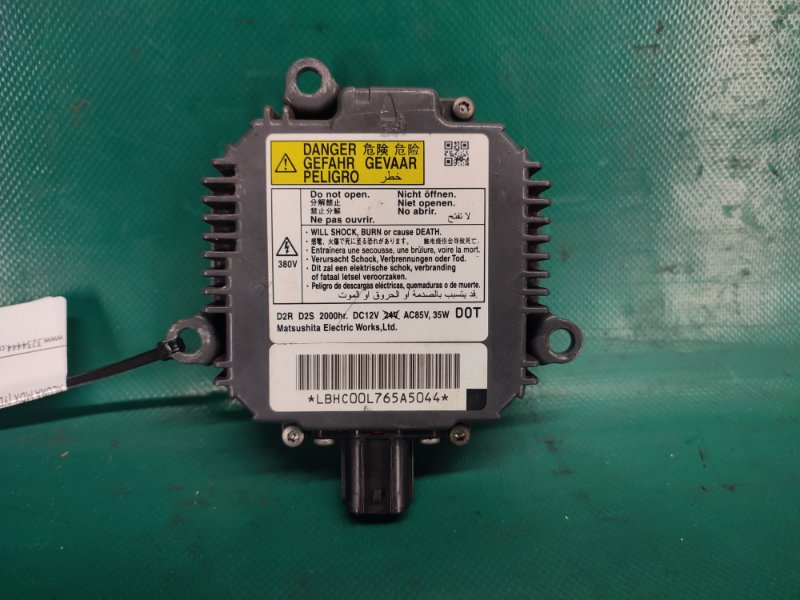 Блок розжига LED правый ACURA MDX (YD2) 06-13 33129-STX-A01 Б/У