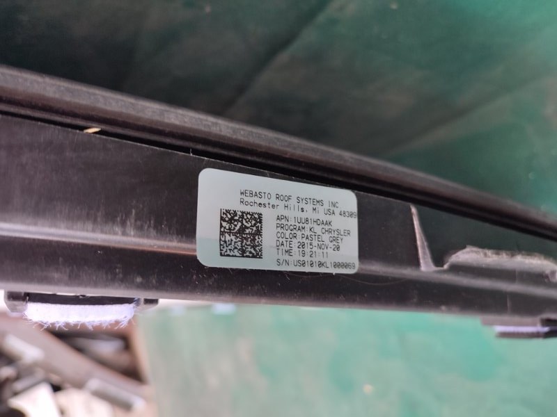 Стекло панорамной крыши CHEROKEE 14- 2016 2.4 ED8