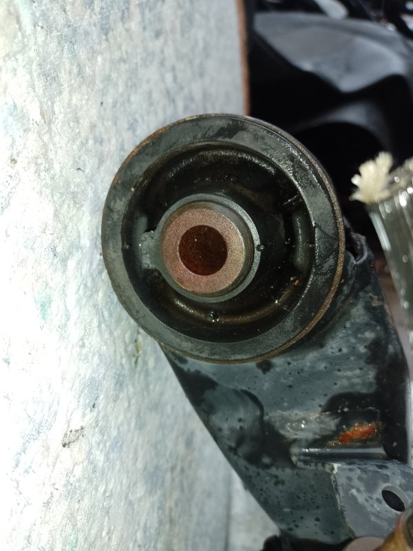 Балка задней подвески PRIUS - 30 09-17