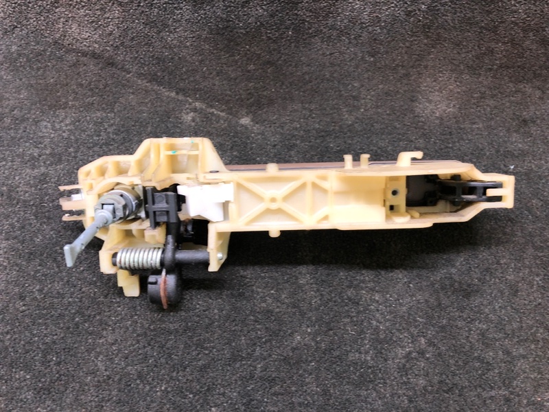 Ручка двери наружная передняя левая KIA SOUL PS 13-19 1.6 G4FD Ручка двери наружная передняя левая KIA SOUL PS 13-19 1.6 G4FD