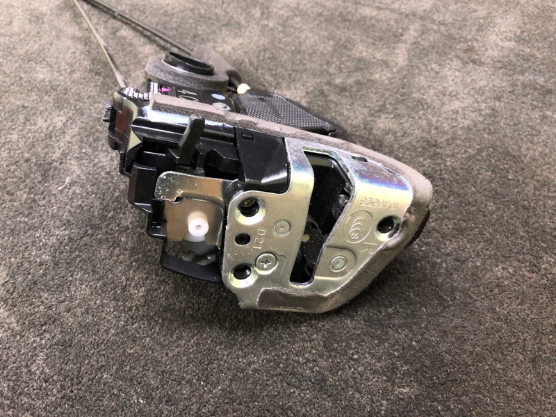 Замок двери задний правый PRIUS PLUS 11-14 2013 ZVW41L 1.8 2ZRFXE Замок двери задний правый PRIUS PLUS 11-14 2013 ZVW41L 1.8 2ZRFXE