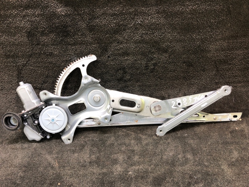 Стеклоподъемник передний правый TOYOTA PRIUS PLUS 11-14 69801-21020 Б/У