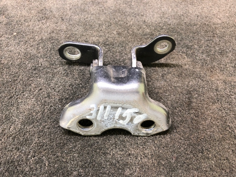 Петля двери верхняя задняя левая TOYOTA PRIUS 16- 2016 1.8 2ZRFXE 68760-20122 Б/У