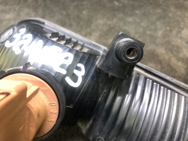 Повторитель поворота в бампер передний правый MUSTANG 15- 2017 3.7 C37PDED Повторитель поворота в бампер передний правый MUSTANG 15- 2017 3.7 C37PDED