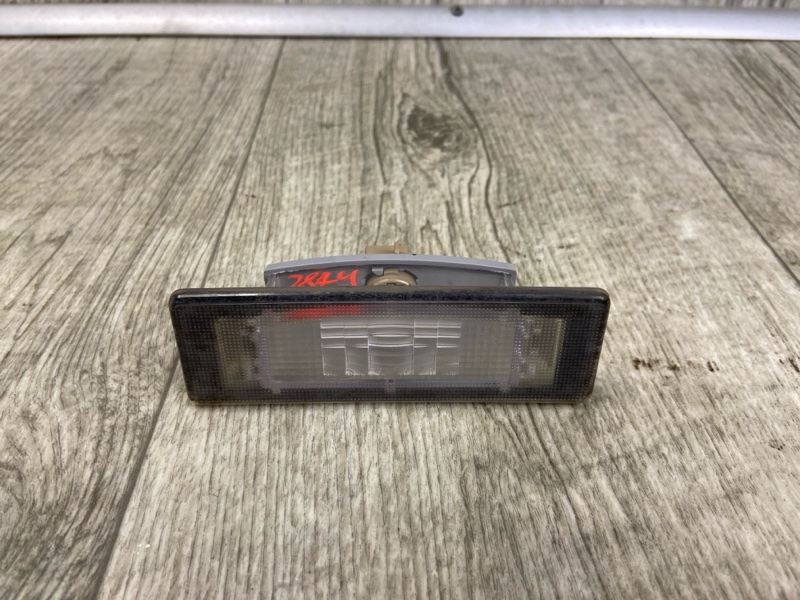 Запчасть подсветка номера задняя HYUNDAI SONATA LF 2014- 2015 2.0 G4NG 92501C1000 Б/У Подсветка номера задняя HYUNDAI SONATA LF 2014- 2015 2.0 G4NG 92501C1000 Б/У