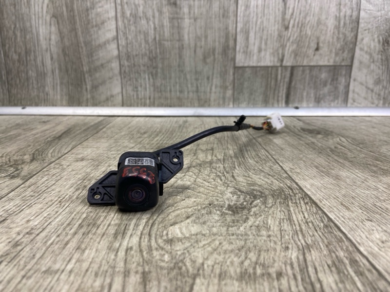 Запчасть камера заднего вида KIA FORTE BD 18-21 2019 2.0 99240M6100 Б/У Камера заднего вида KIA FORTE BD 18-21 2019 2.0 99240M6100 Б/У