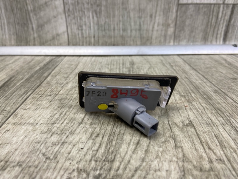 Подсветка номера правая ELANTRA AD 16- 2018 2.0 G4NH