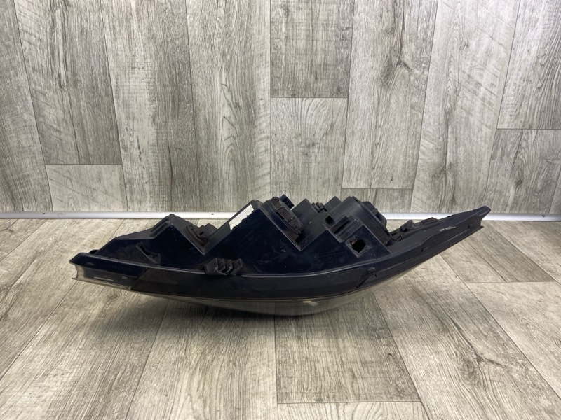 Фара левая HYUNDAI ELANTRA AD 16- 2.0 G4NH