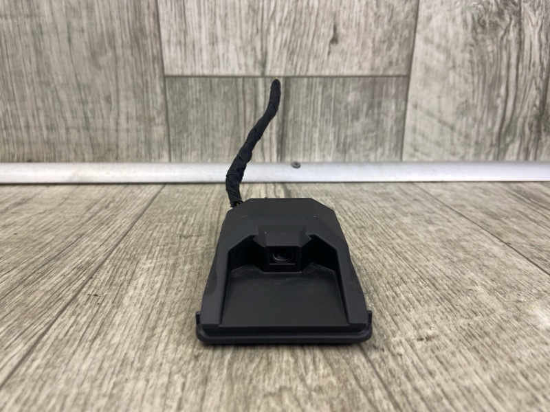 Запчасть камера переднего вида JEEP CHEROKEE 14- 2016 2.4 ED8 68231909AC Б/У Камера переднего вида JEEP CHEROKEE 14- 2016 2.4 ED8 68231909AC Б/У