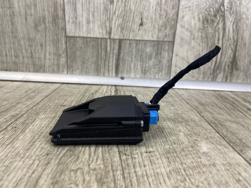 Камера переднего вида CHEROKEE 14- 2016 2.4 ED8 Камера переднего вида CHEROKEE 14- 2016 2.4 ED8