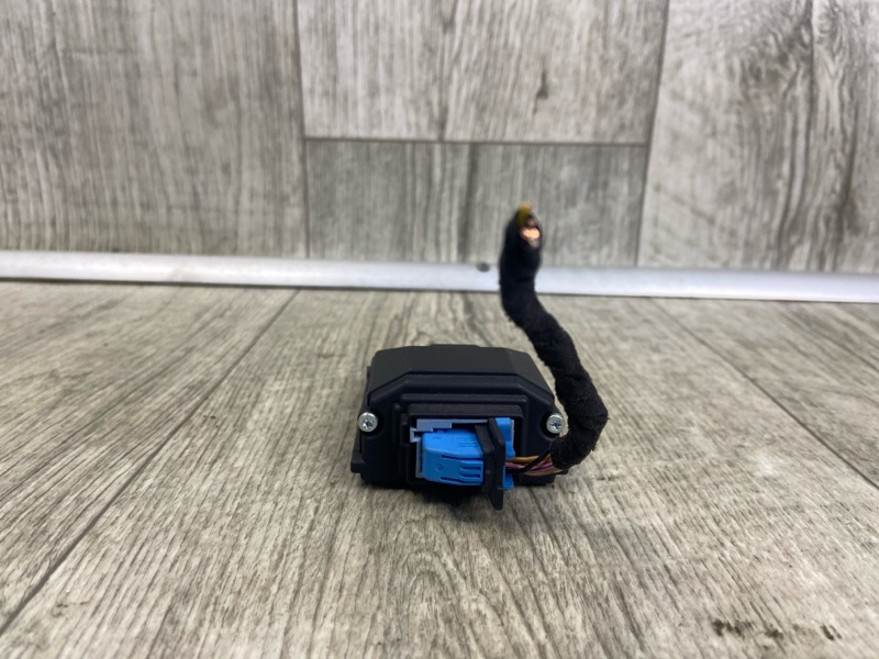 Камера переднего вида CHEROKEE 14- 2016 2.4 ED8 Камера переднего вида CHEROKEE 14- 2016 2.4 ED8