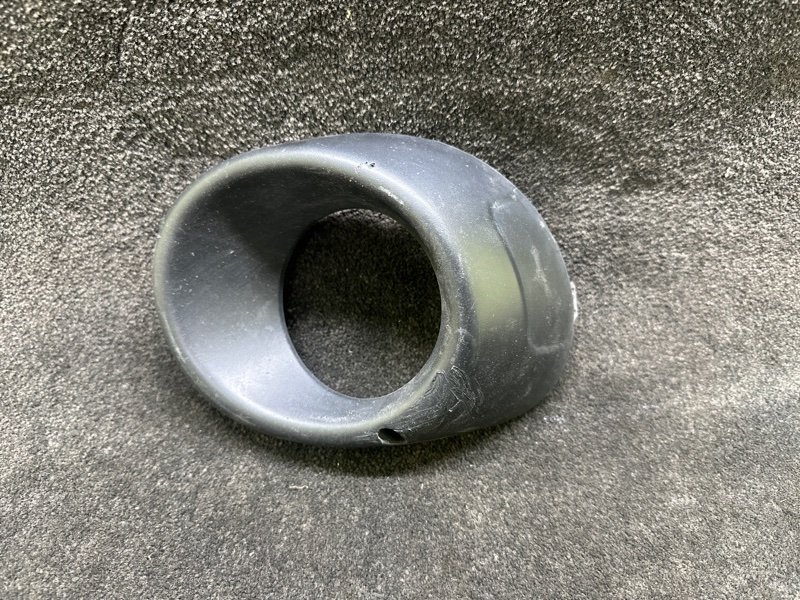 Накладка противотуманной фары левая OUTLANDER GF 12- 2013 2.4