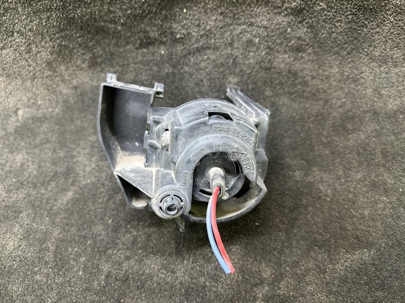 Противотуманная фара левая SUBARU FORESTER SG 02-07