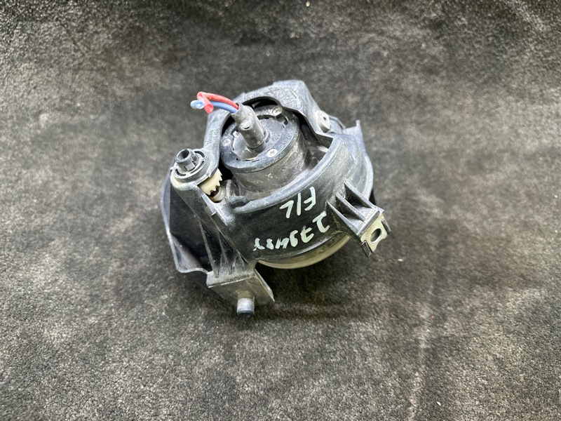 Противотуманная фара левая FORESTER SG 02-07