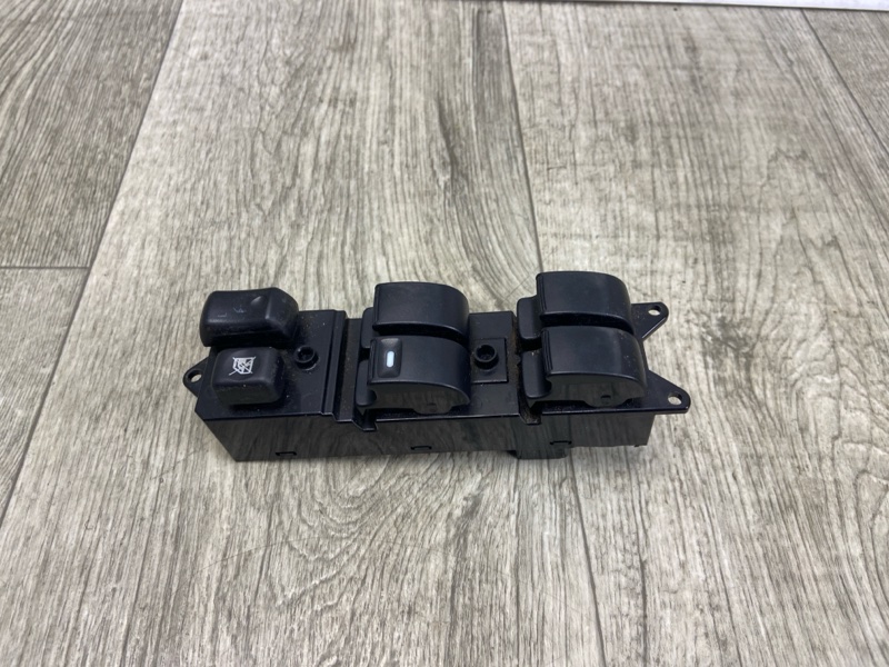 Блок управления стеклоподъемниками левый MITSUBISHI LANCER X 10 07-15 2010 2.0 4B11 8608A068 Б/У