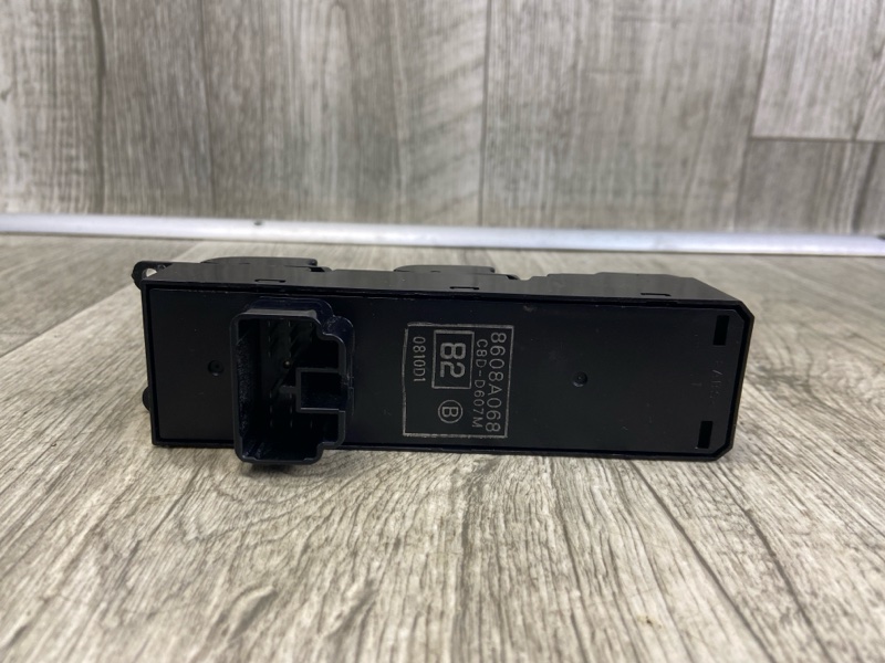 Блок управления стеклоподъемниками левый MITSUBISHI LANCER X 10 07-15 2.0 4B11