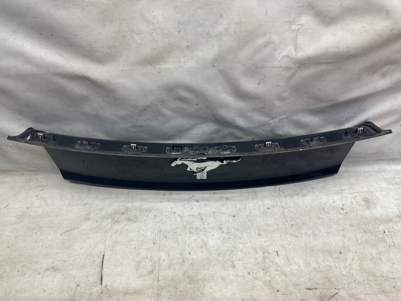 Накладка крышки багажника FORD MUSTANG 15- 3.7 C37PDED