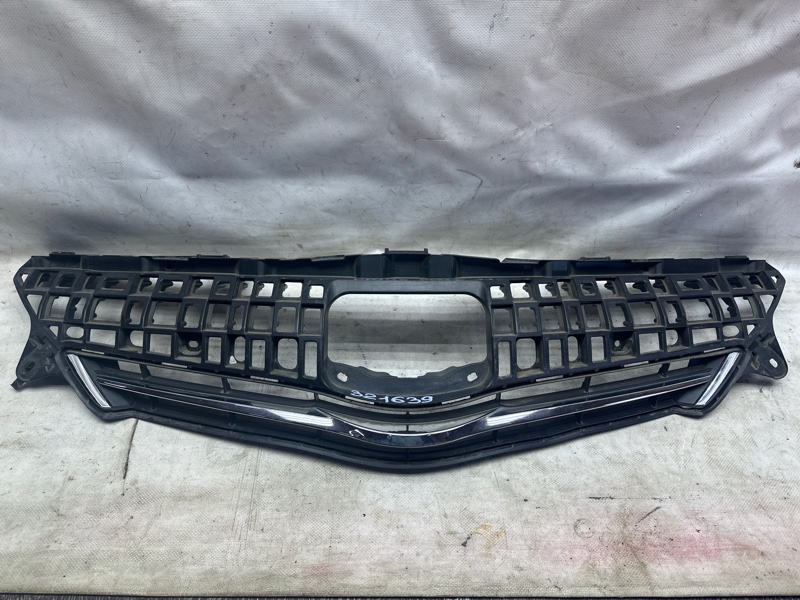 Решетка радиатора PRIUS PLUS 11-14