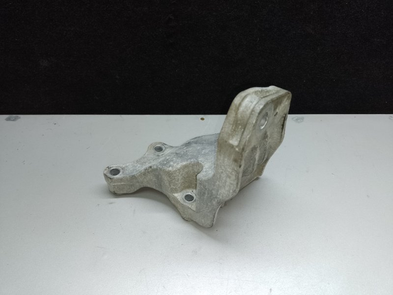 Кронштейн двигателя правый FORD MUSTANG 15- S550 2.3 C23HD0D