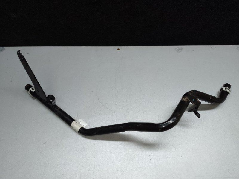 Запчасть патрубок системы охлаждения FORD MUSTANG 15- 2019 S550 2.3 C23HD0D GR3Z-18472-H Б/У Патрубок системы охлаждения FORD MUSTANG 15- 2019 S550 2.3 C23HD0D GR3Z-18472-H Б/У