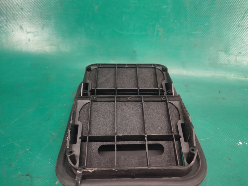 Клапан вентиляции салона задний левый X-TRAIL/ROGUE T32 13-20 2017 2.5 QR25DE