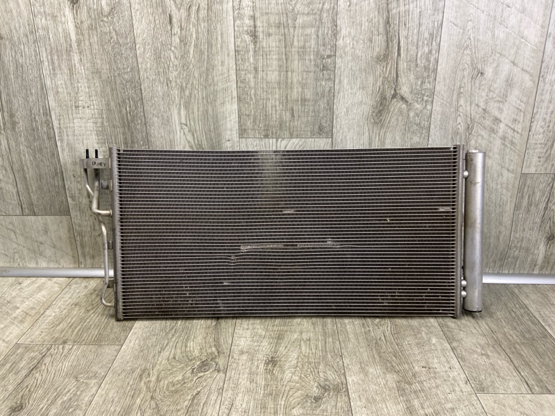 Запчасть радиатор кондиционера HYUNDAI SONATA LF 2014- 2015 2.0 G4NG 97606E6001 Б/У Радиатор кондиционера HYUNDAI SONATA LF 2014- 2015 2.0 G4NG 97606E6001 Б/У