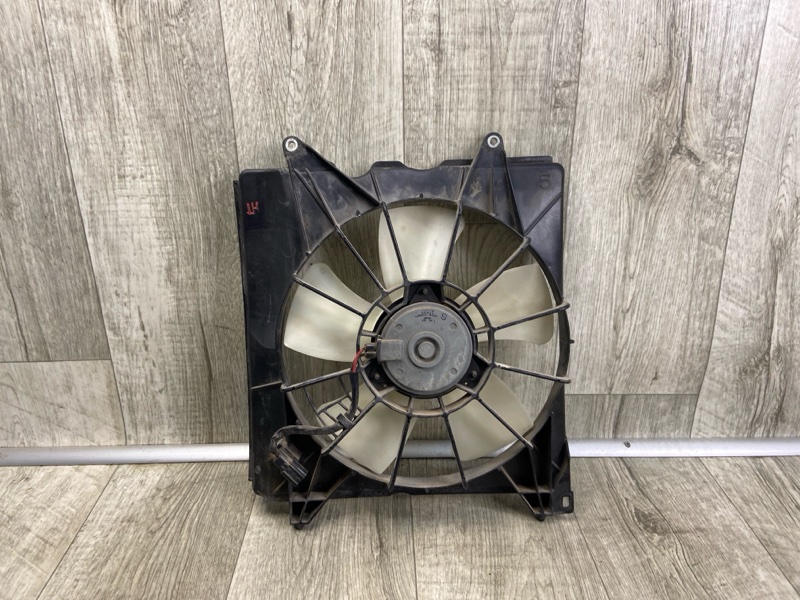 Диффузор вентилятора основного радиатора левый ACCORD CU8 / TSX 08-14 2012 2.4L