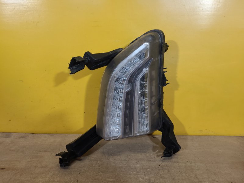 Дневной ходовой огонь правый HYUNDAI IONIQ 19-22 92208G2100 Б/У