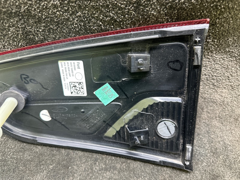 Фонарь внутренний левый ECOSPORT 18-22 2021 1.0 L EcoBoost (Fox) turbo