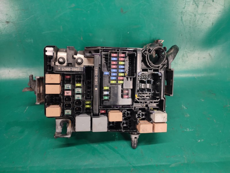 Блок предохранителей моторный отсек ELANTRA AD 16- 2018 2.0 G4NH