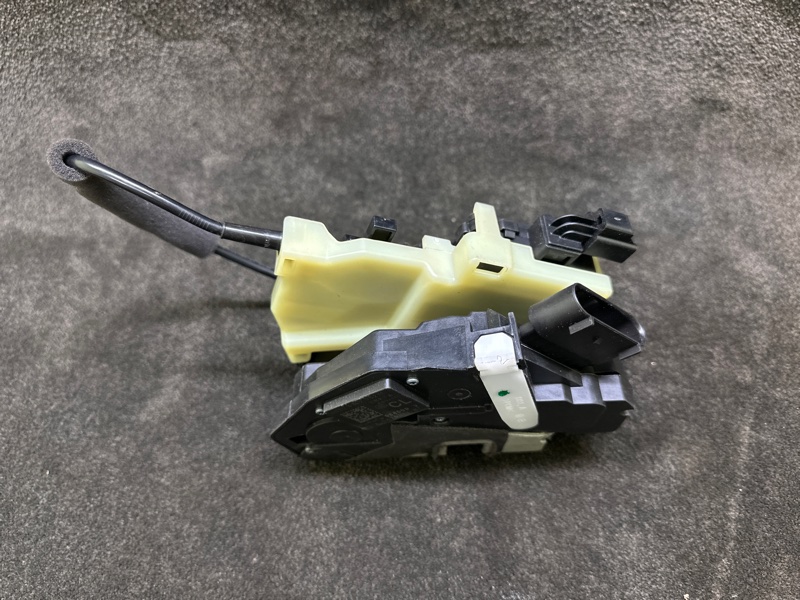 Замок двери багажника ECOSPORT 18-22 2021 1.0 L EcoBoost (Fox) turbo