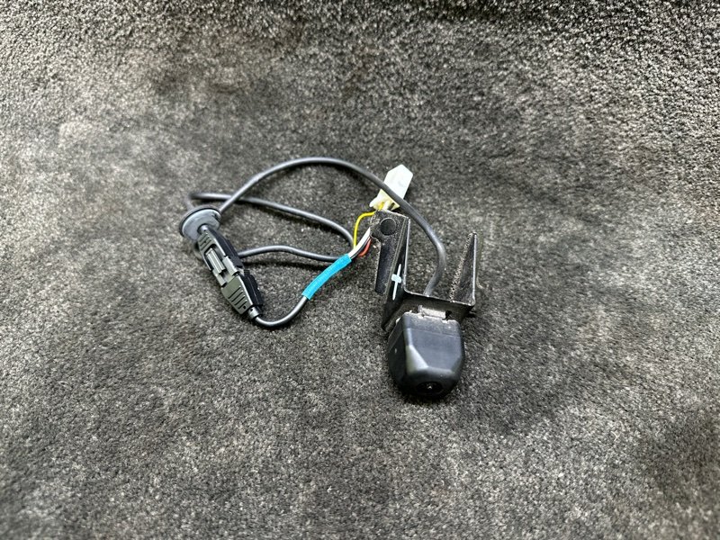 Камера заднего вида TOYOTA PRIUS PLUS 11-14 Б/У