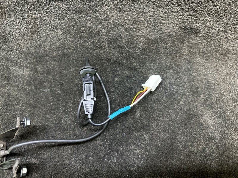 Камера заднего вида PRIUS PLUS 11-14