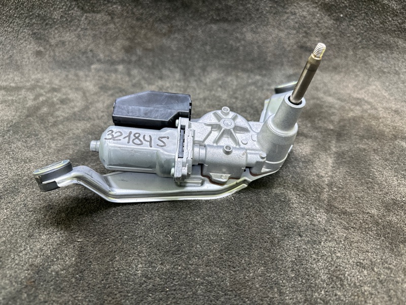 Моторчик стеклоочистителя задний TOYOTA RAV4 18- 85130-42101 Б/У
