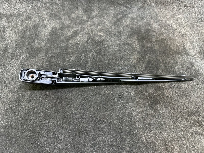 Поводок стеклоочистителя задний TOYOTA RAV4 18-