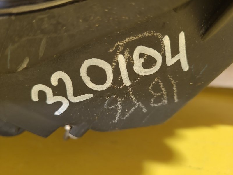 Фара IS250/350 05-13