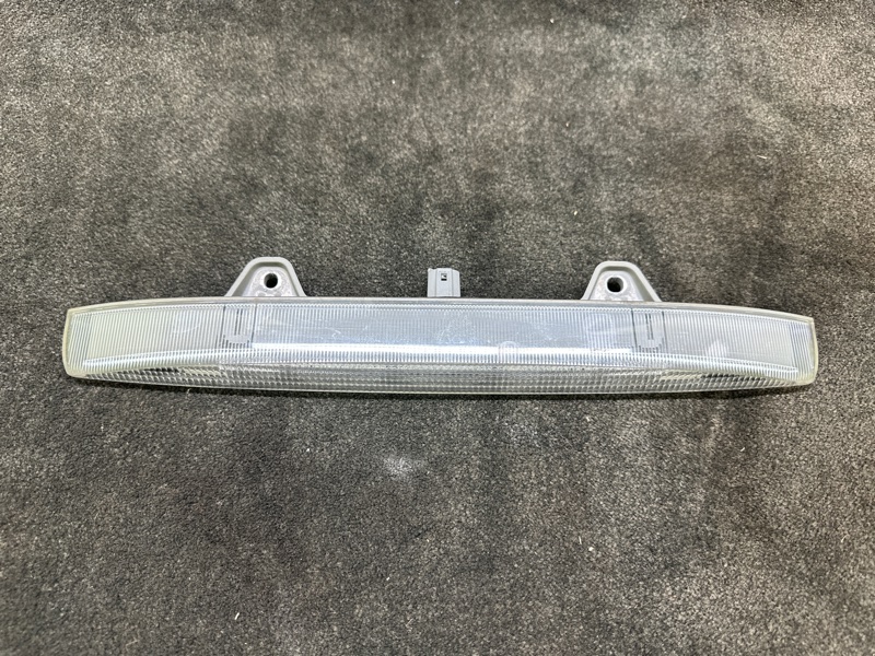 Стоп-сигнал PRIUS 16- 2016 1.8 2ZRFXE