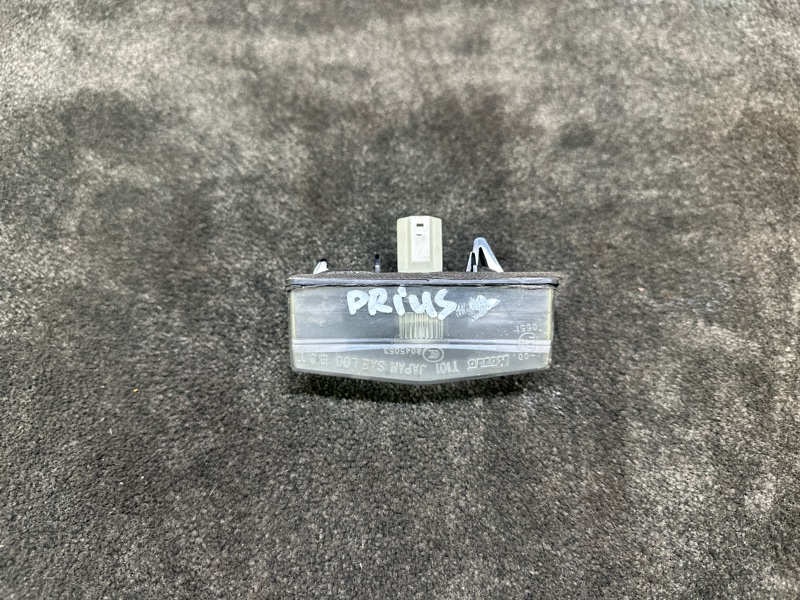 Подсветка номера PRIUS PLUS 11-14 Подсветка номера PRIUS PLUS 11-14