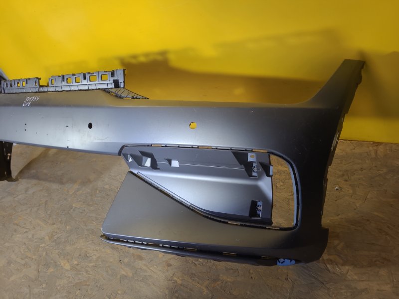 Бампер передний EV6 21-