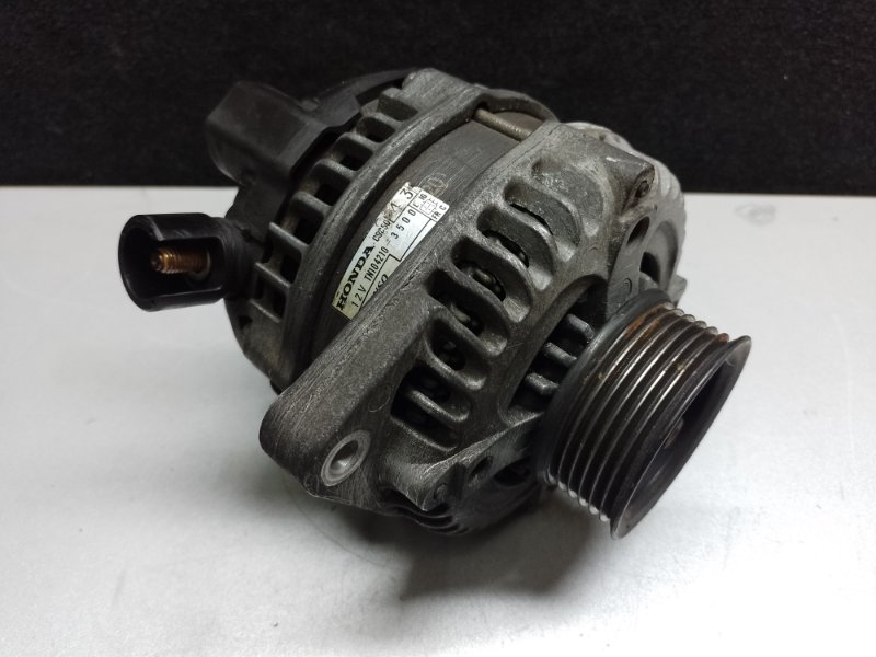 Генератор HONDA ACCORD COUPE 03-07 2003 J30A4 31100-RCB-Y02 Б/У