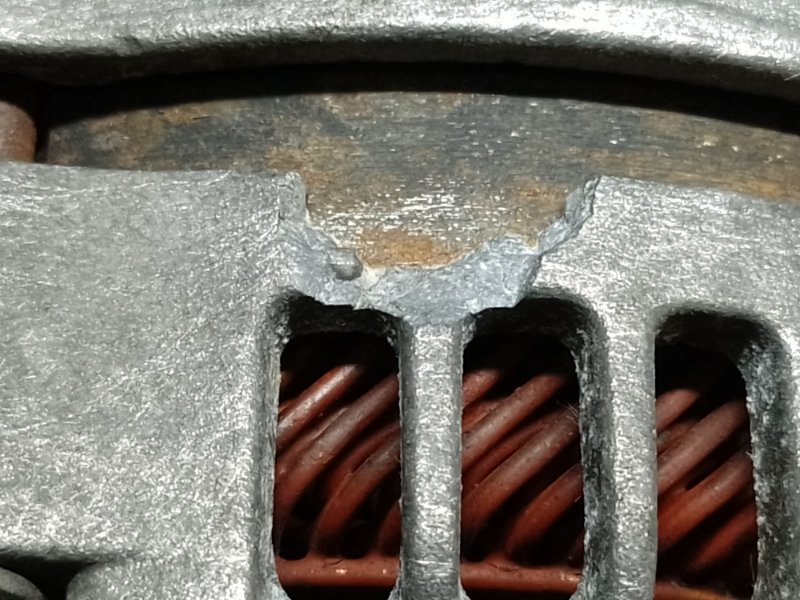 Генератор ES300 ES330 01-06 2005 XV30 3.3 3MZFE