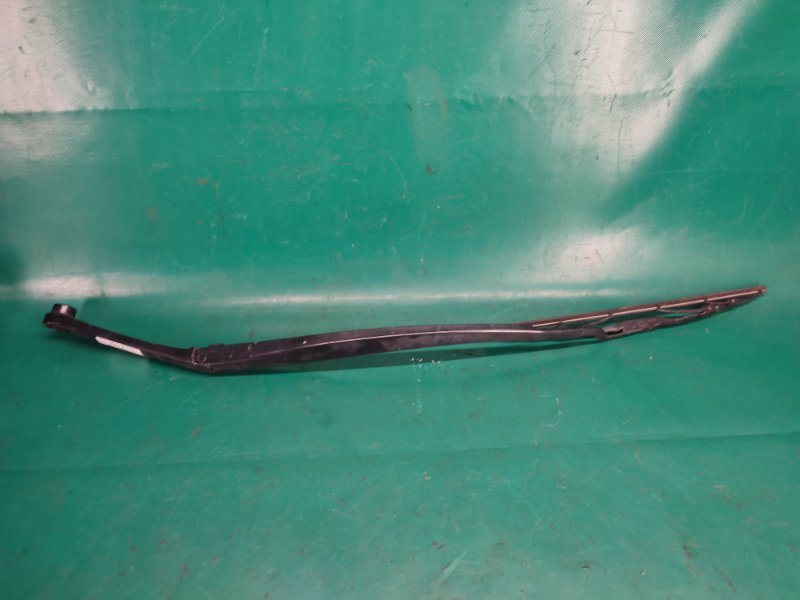 Поводок стеклоочистителя передний правый HYUNDAI ELANTRA AD 16- 2018 2.0 G4NH 98321-F2000 Б/У