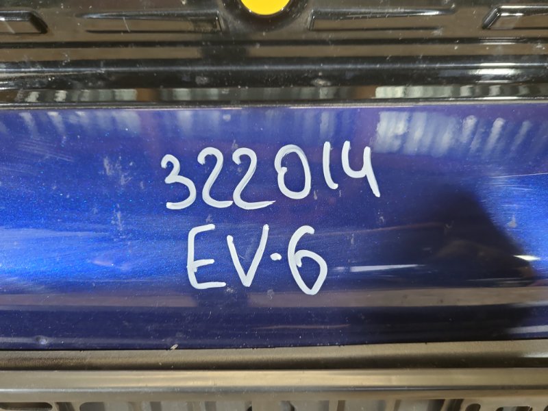 Бампер передний EV6 21-