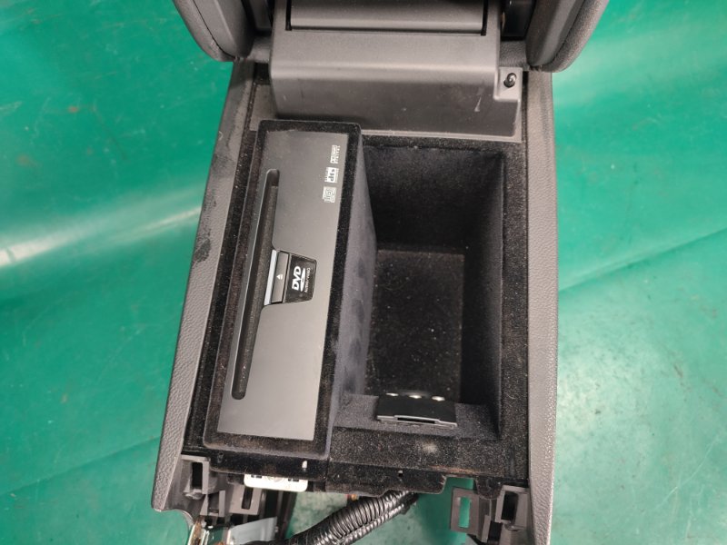 Подлокотник FX/QX70 S51 08-17 2008 5.0 VK50VE